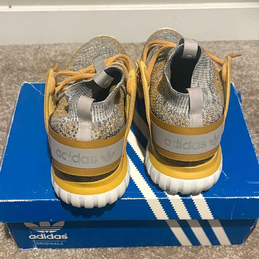 Adidas Men’s Gray and Gold Sneakers - Picture 3 of 7